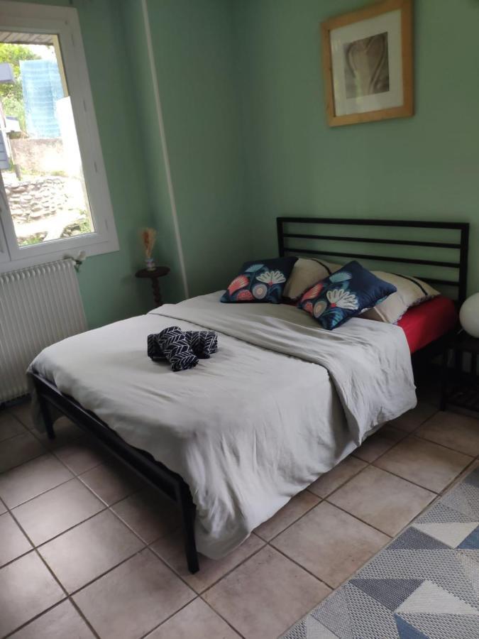 B&B En Plein Coeur De La Foret Artiguelouve 외부 사진