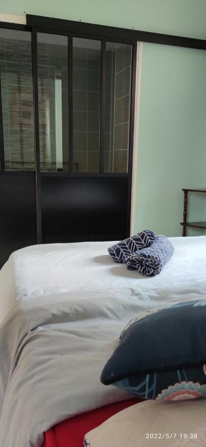 B&B En Plein Coeur De La Foret Artiguelouve 외부 사진