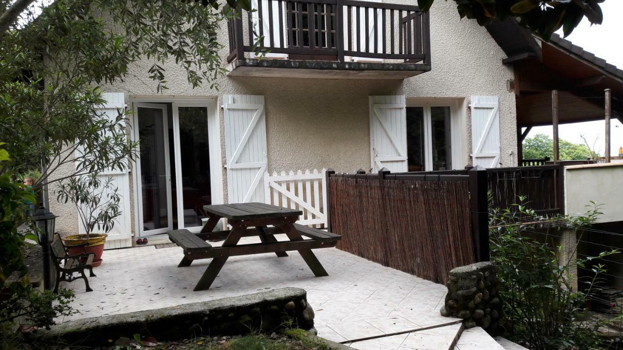 B&B En Plein Coeur De La Foret Artiguelouve 외부 사진